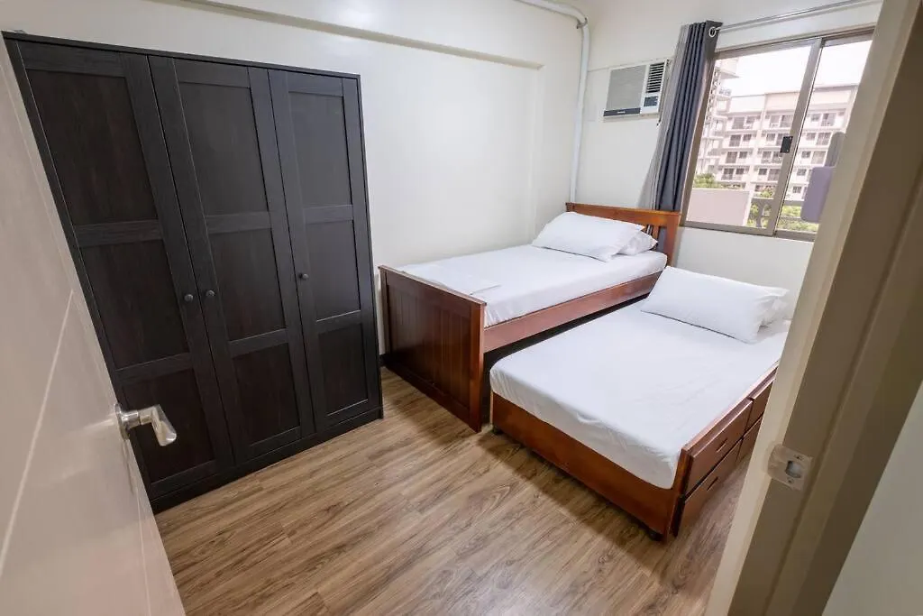 2Br Fully Air-Conditioned Staycation Plus Free Parking Manila